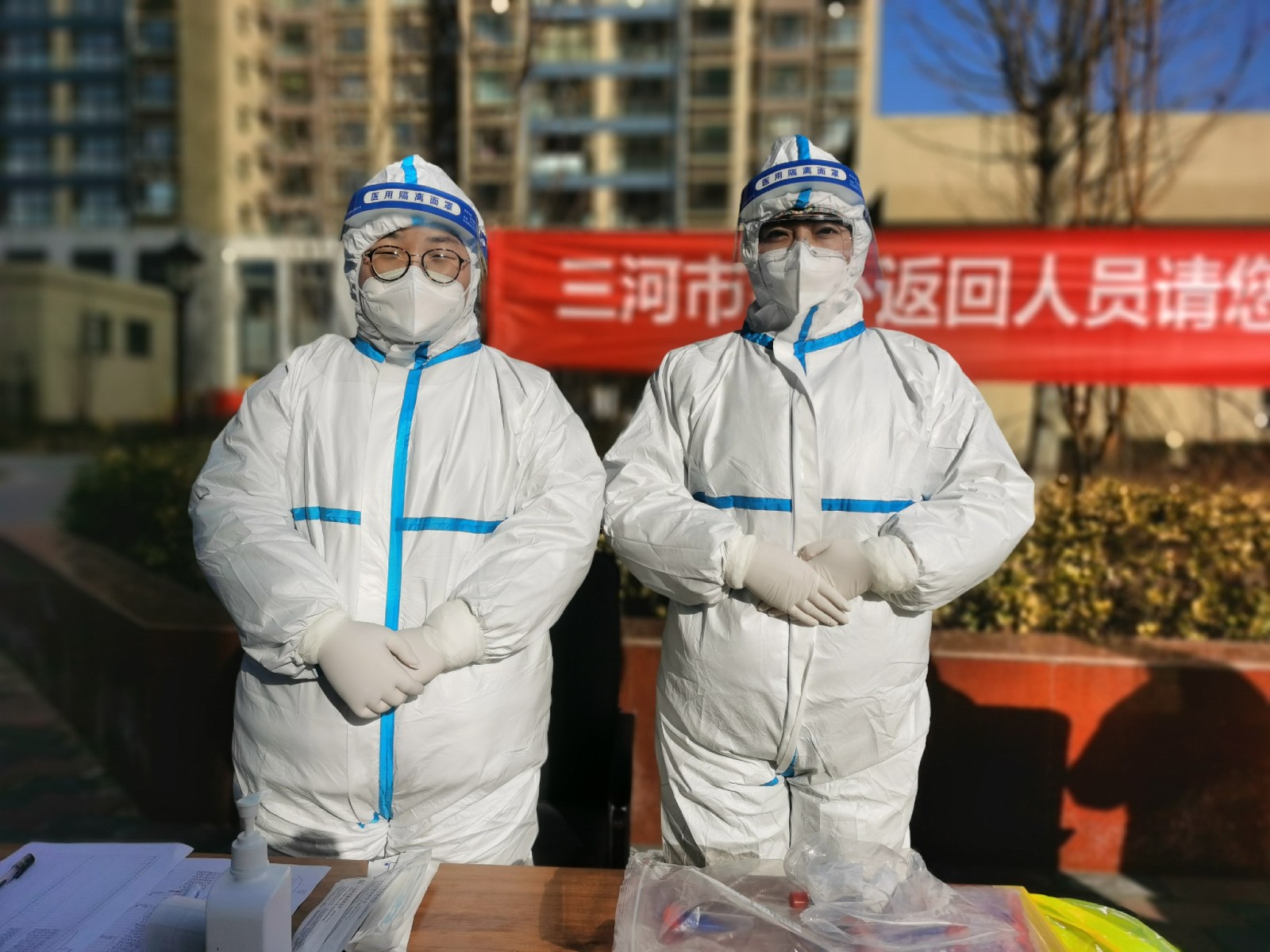故年随夜尽,初春逐晓生丨靓美抗“疫”第一线