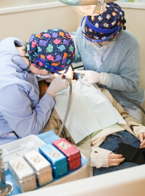 细护每颗牙，暖愈每份忧—做有温度的口腔健康守护者